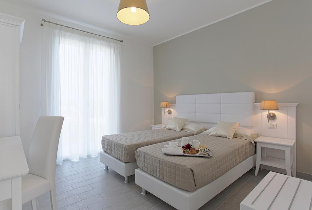Scala Dei Turchi Resort Realmonte Bilik gambar